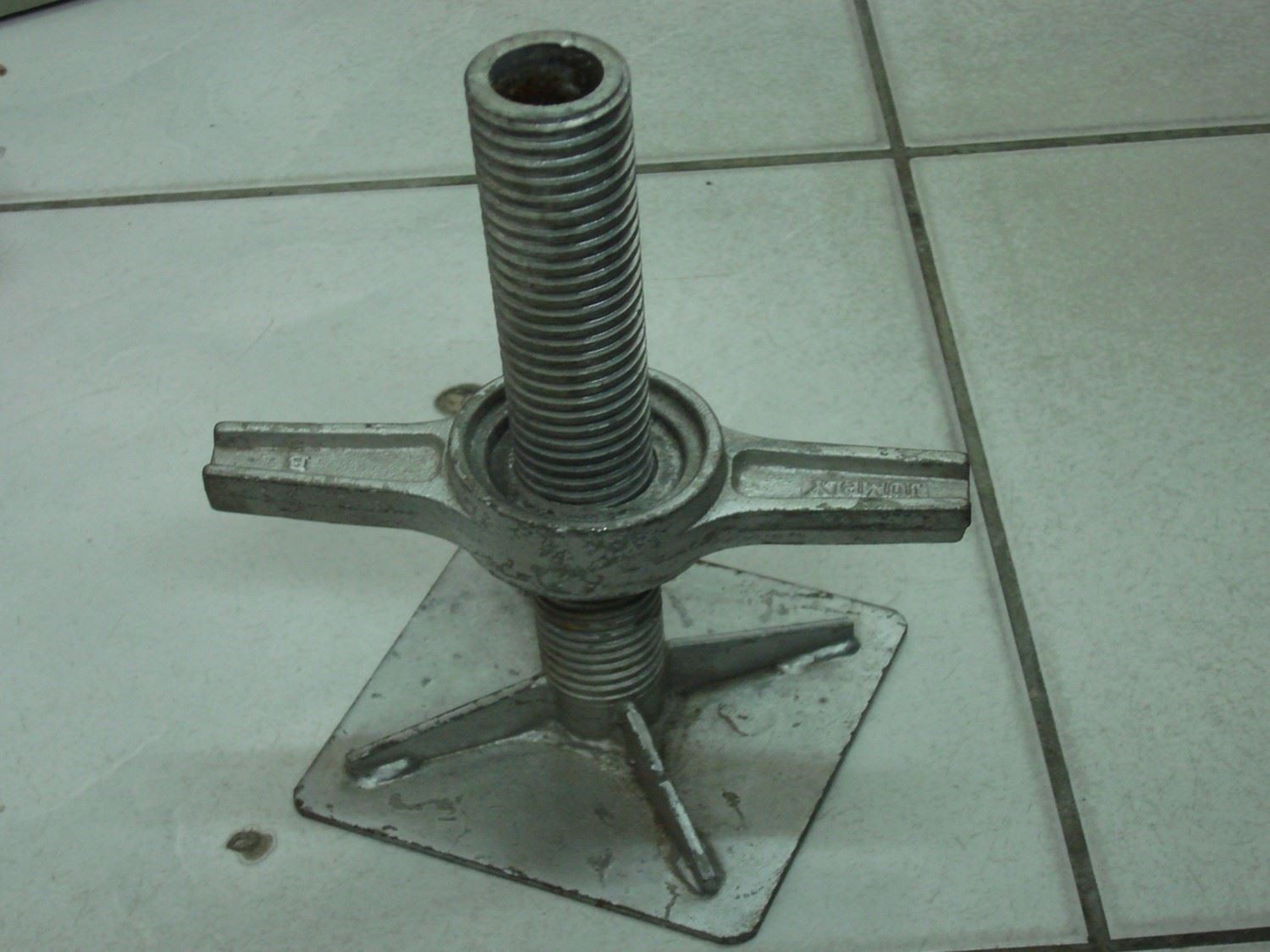 Base Jack (Hollow) 48*600