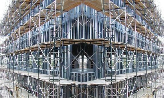 Preparations go ahead of the erection of scaffolding system