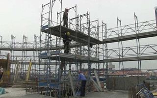 How to Design the Outside Cantilevered Double Scaffolding in A Right Way