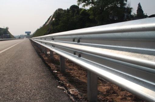 How to Determine Highway Guardrails System?