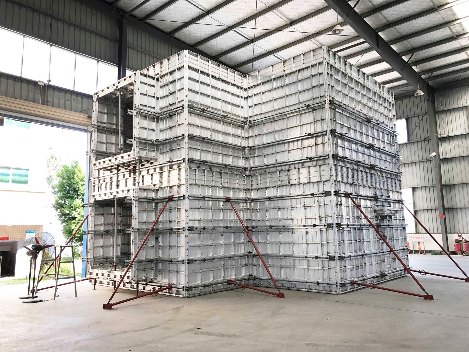 Formwork System: Aluminum Formwork System