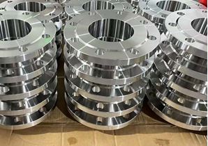 How to Choose the Appropriate Steel Pipe Flange For a Specific Application?