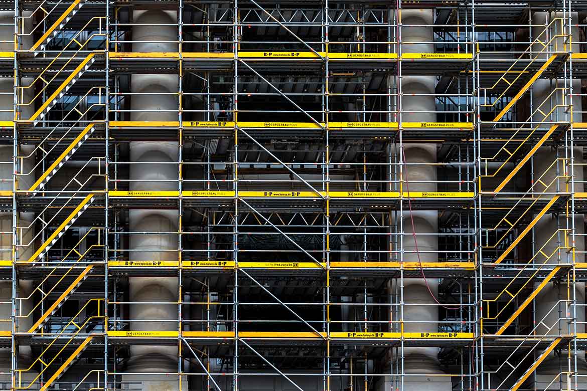 China scaffolding.jpg